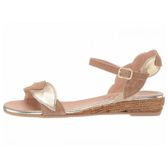 NEW Eric Michael Women Andi Gold Beige Leaf Scallop Slide Ankle Strap Sandal - Picture 4 of 8